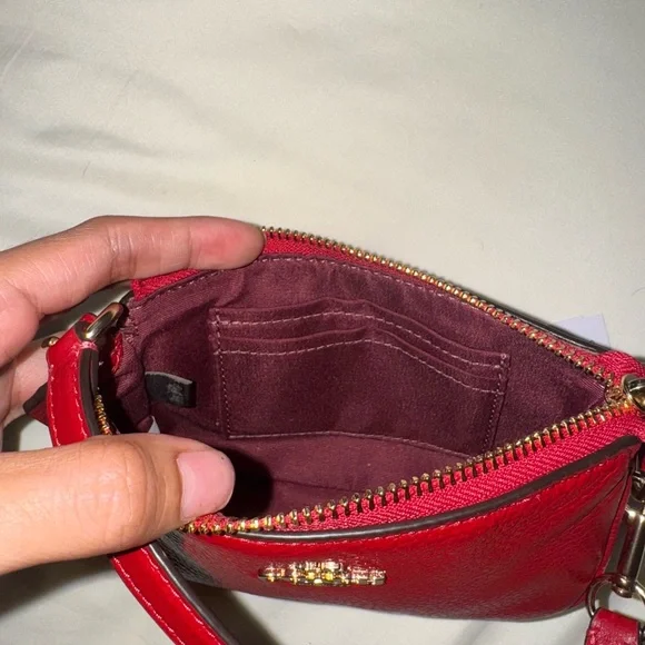 NEW Coach Cherry Red Leather Wristlet - Picture 3 of 4